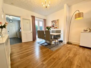 Dining Room- click for photo gallery